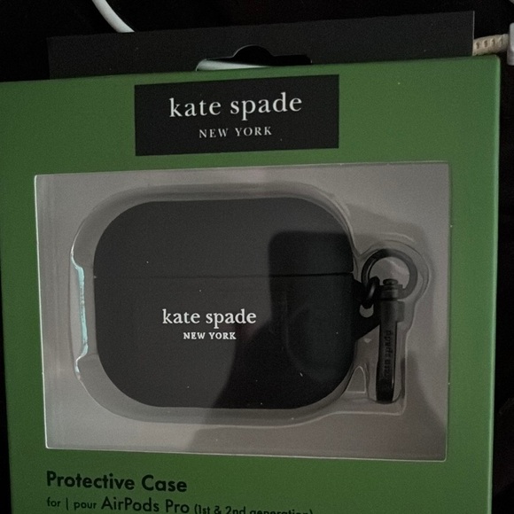 Kate Spade Black Protective AirPods Pro Case - Picture 1 of 1